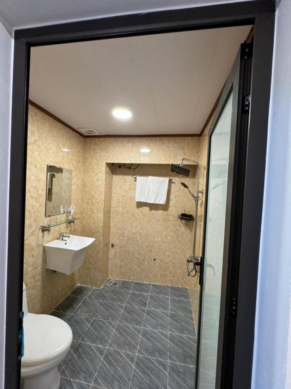 Hanoi Rose Flower Hotel & Spa ภายนอก รูปภาพ