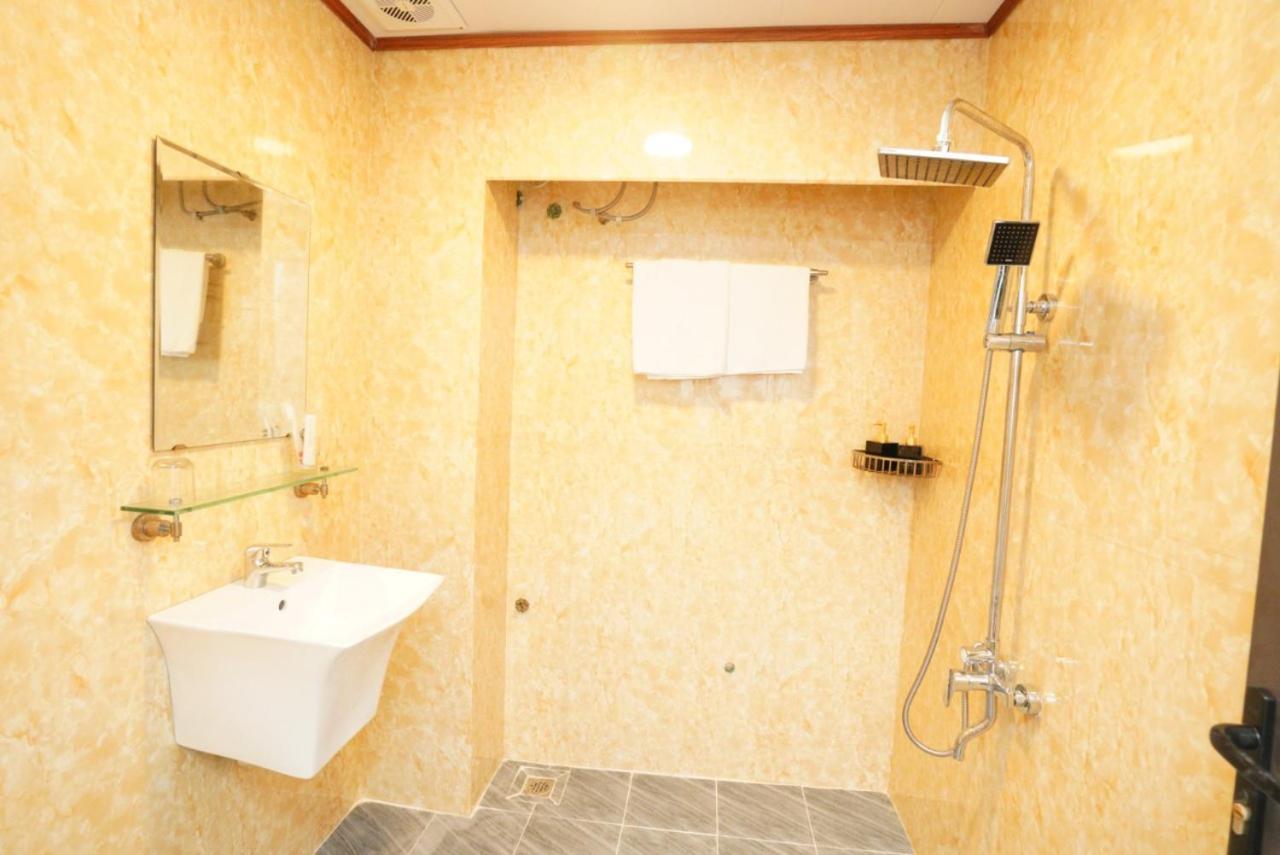 Hanoi Rose Flower Hotel & Spa ภายนอก รูปภาพ